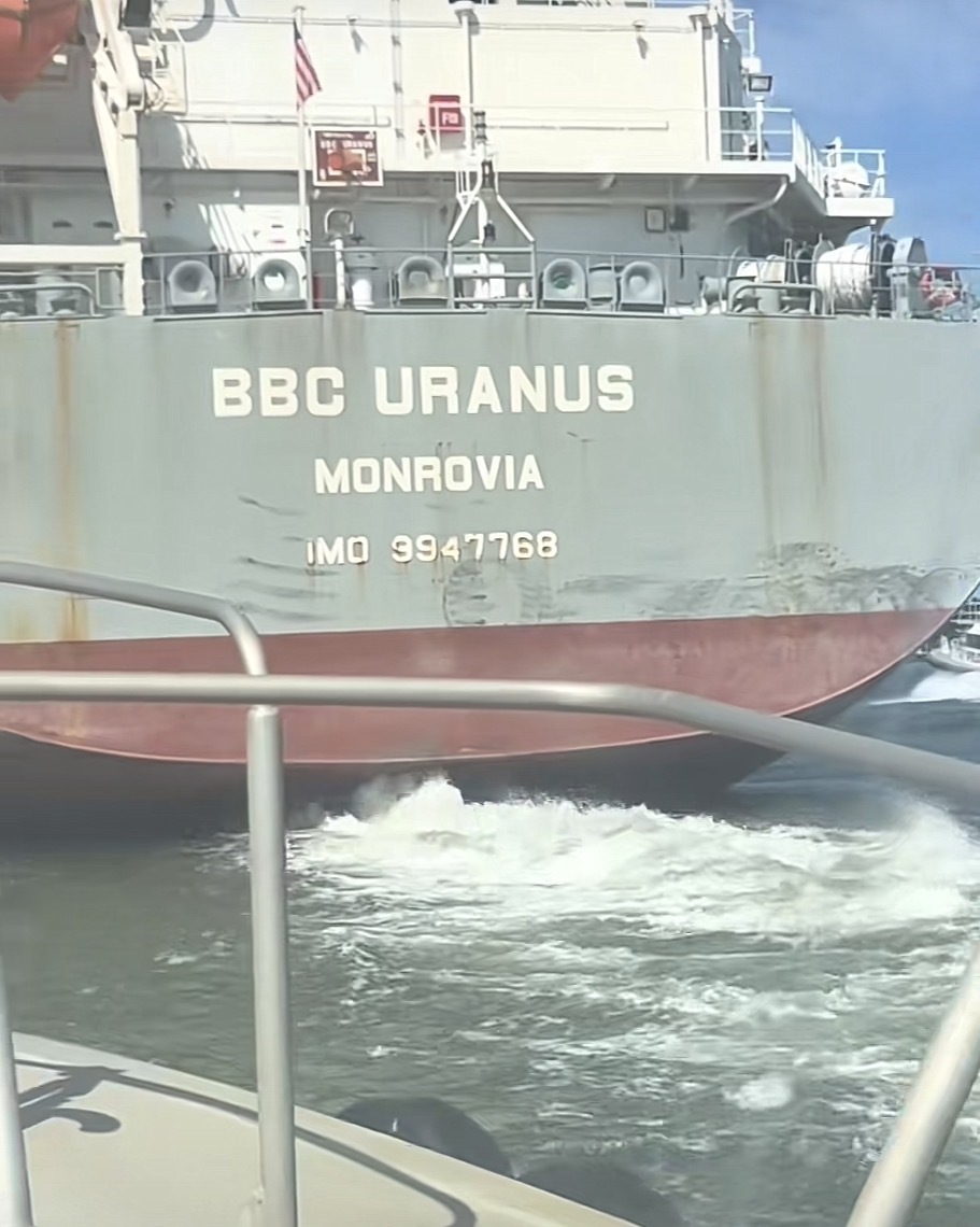 A ship named “ BBC URANUS”